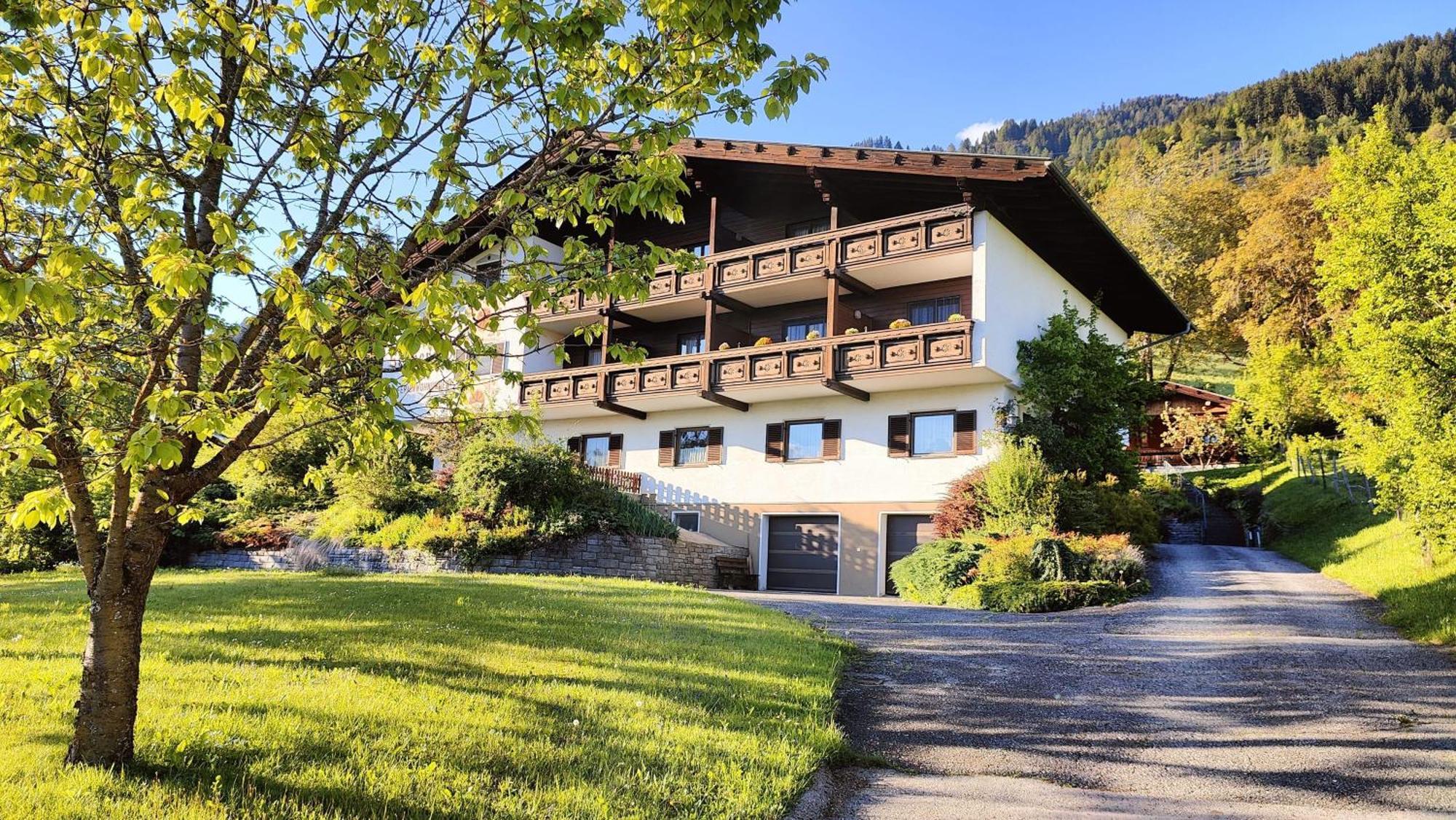 Moderne Ferienwohnung nur 1km vom Millstätter See in Kärnten entfernt Millstatt am See Exterior foto